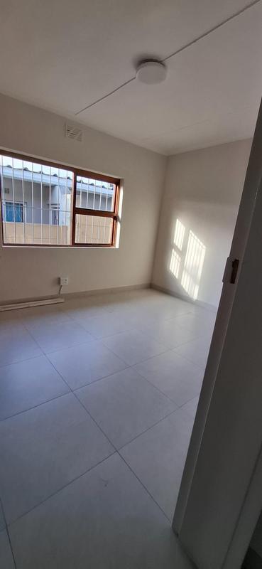 3 Bedroom Property for Sale in Goodwood Central Western Cape